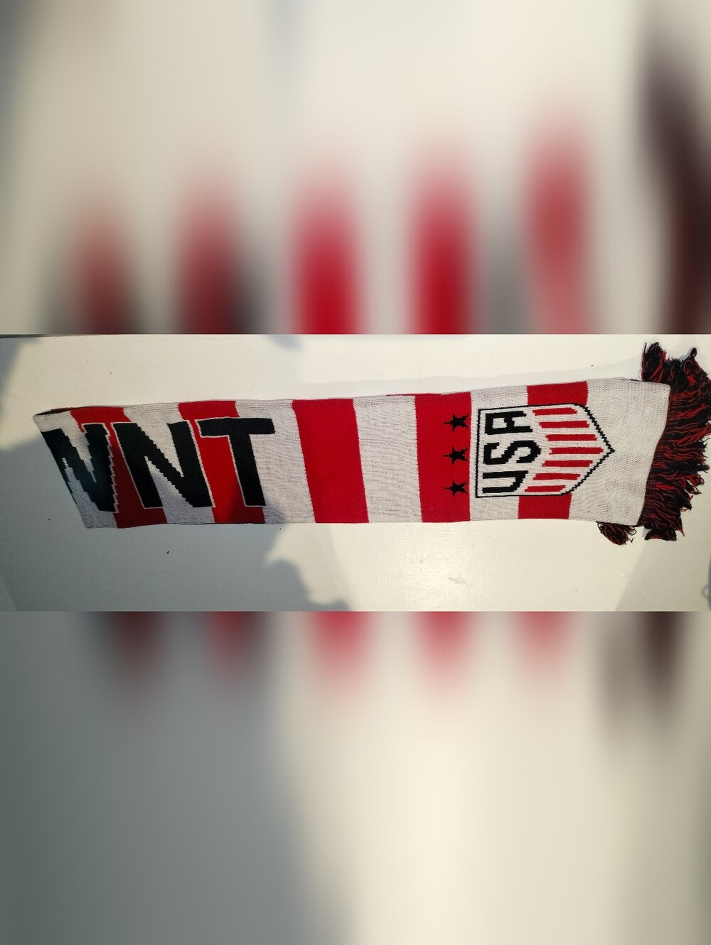 Fifa USA Red White Black Striped USA Shield Scarf - Picture 4 of 6